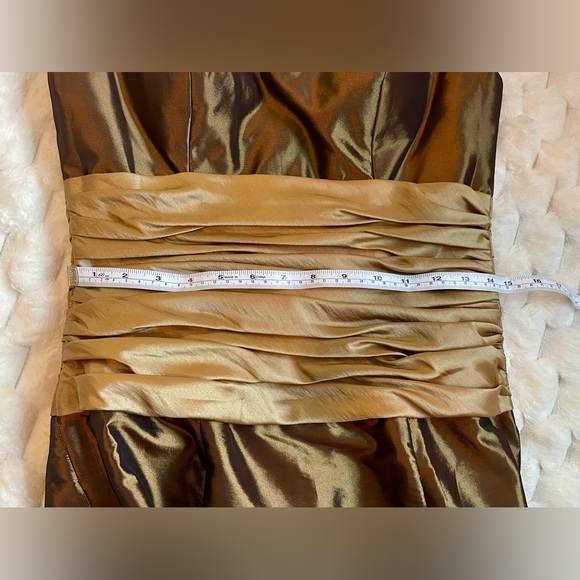 RARE Vintage (90s/00s) Formal Gown - Picture 6 of 9